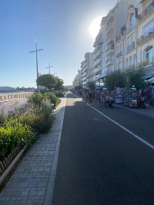 Appartement En Plein Coeur Du Centre Ville Les Sables-d'Olonne Luaran gambar